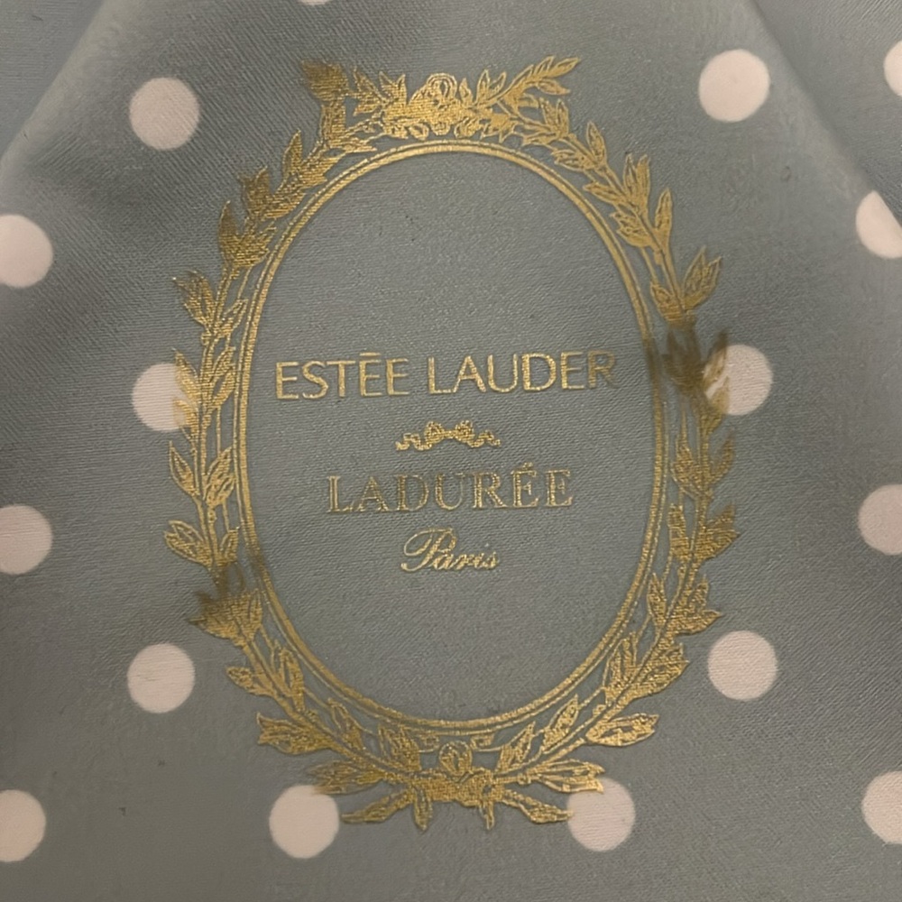 New Estée Lauder x Laduree Blue Polka Dot Cosmetic Bag - Picture 2 of 7